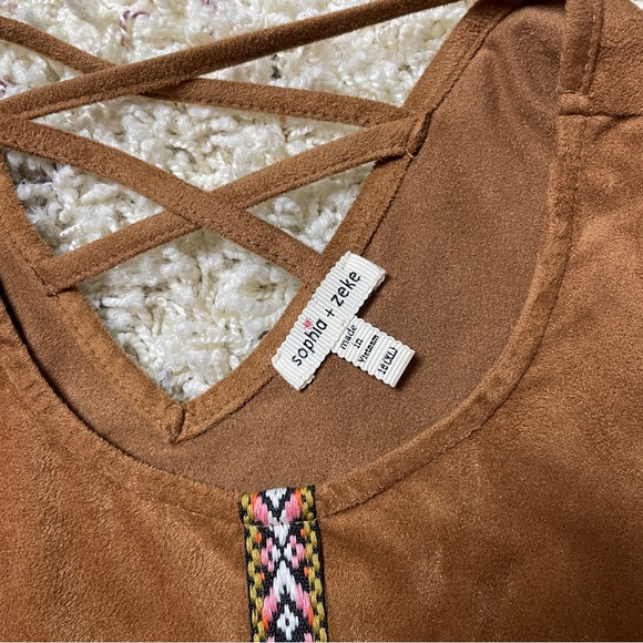 Sophia + Zeke Suede Fringe Top - Picture 3 of 3